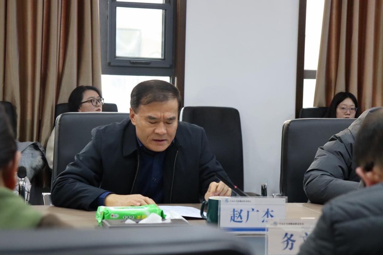 40e20249a6eb87e74cb85ee3c08a9582